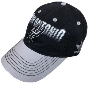 Adidas Vintage San Antonio Spurs Retro Snapback Cap Hat Bold Logo Gray Black